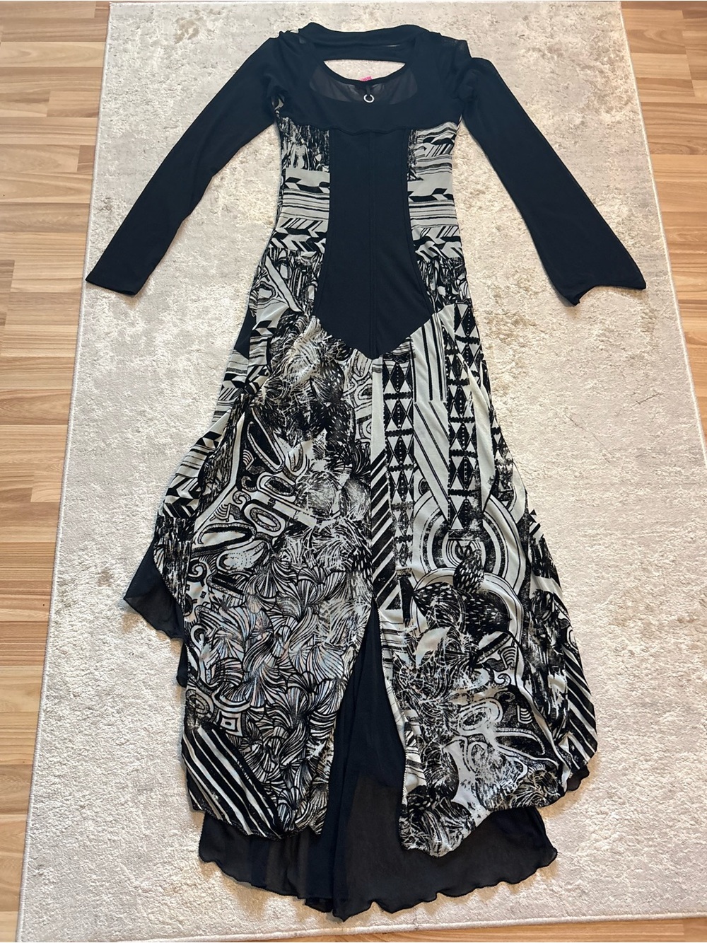 Save The Queen Cutout Maxi Dress Mesh Asymmetrical Overlay Print Size Medium - Picture 13 of 16